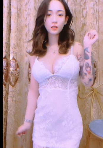 小奶球快手主播定制作品合集：漂亮御姐气质丰满女主播的收藏视频大小