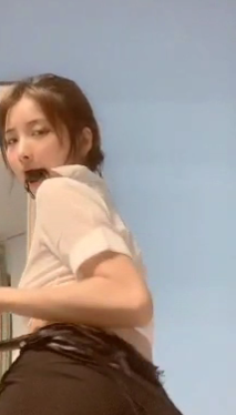 限时抢购猫小猫直播视频-网红火爆漂亮舞蹈跳舞黑色小短裙套装