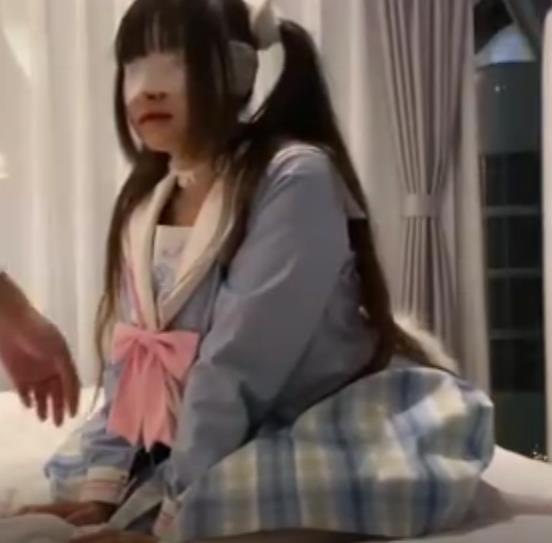 久妖大神-二次元反差婊学妹COS脸蛋露脸2.2GMiki抖音网红