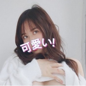 网红小姐姐叮叮当呀紫薇出水对镜子秀长腿