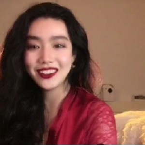 抖音网纱服超薄闪现，情难自禁！颜值主播擦边百度盘