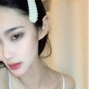 《艺术院系之美：某处的水花与呐喊声》