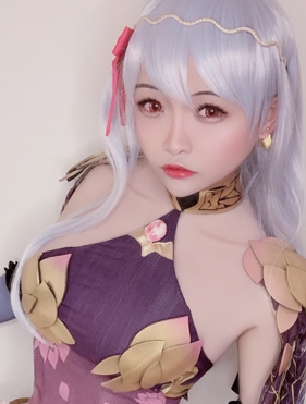 《Sola酱：不甘心的少女，追求双马尾梦想的旅程》