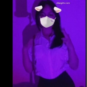 百合女大学生日常：温柔舌吻、宿舍床板、假jb运动，记录最美时光