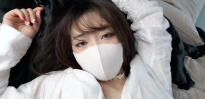 玩偶姐姐：精选国人女神，拥有精致外表、活泼可爱性格和聪慧才华