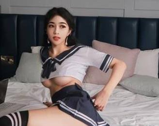 Fantasyuanm的热门作品：超高颜值、超完美身材，33V、1.5G的推发展！