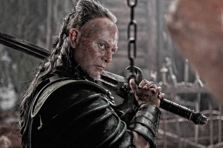 《王者之剑：新野蛮人柯南》——勇者展开冒险之旅，揭开神秘王国的秘密