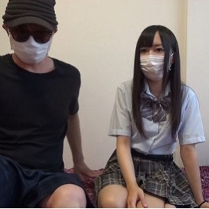 日本FC2素人Cos剧情片：木易恩子欲望之旅，偷尝禁果，楚楚动人！