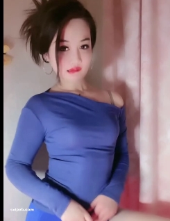 《快手桃萍雅玲：三位小姐姐的惊喜视频大小礼物》