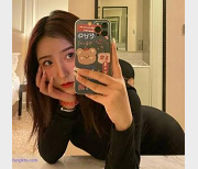 最新抖音萌妹模特@yuer大尺度下海资源