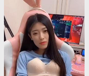 最新抖音网红主播-月月大小姐的瓜