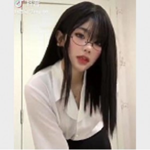 最新顶级反差婊抖音皮皮虾网红在下小羊