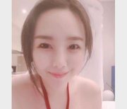 最新可可射宝鸡下水打粑粑作，还内S