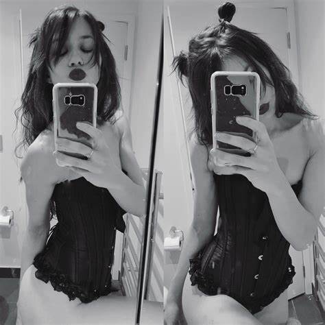 最新欧美小姐姐《MissAlice》作品