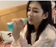 最新【资源】高颜值反差妹子口爆系列213V视频全露脸