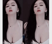 最新斗鱼主播张琪格大尺度真空烧舞