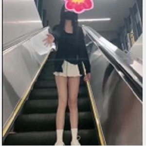 最新超A完美身材嫩妹-Luna000户外多场景