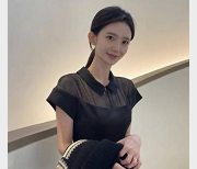 最新极品反差萌妹超强kou+huo后推车打粑粑