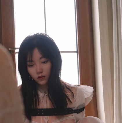 [推荐]展示系光“阴”福利姬@酒月+尺度私拍视图合集[530P+20V/201M]