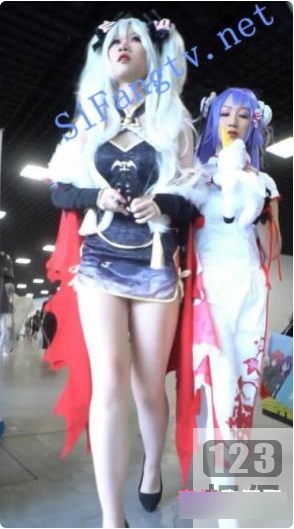 帅气小伙伪装成摄影师混入樱之舞漫展