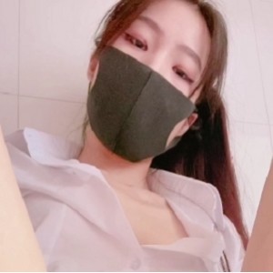 onlyfans地表最强网红《八月未央》vip定制青瓜