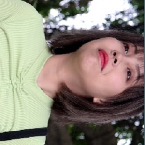 连衣裙丝袜高跟肉感美女