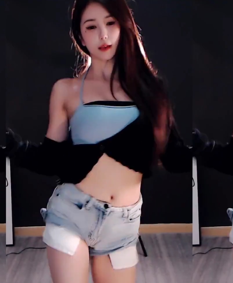 虎牙主播Miu苏晓：30V人气游戏直播盛宴，带你体验不一样的视听享受