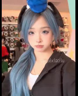 抖音福利姬屁小六最新合集1V177M，首次露脸，万众期待！