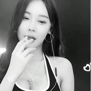 朴素恩热舞精选：12个视频2.3G，舞姿优美动人