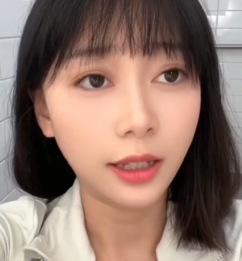 百度私拍甜美黑猫露娜最新合集1346V21G，家政面试