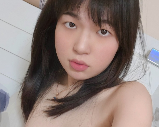 推特眼镜TS俞喵喵私拍合集20万粉2G，收藏自用