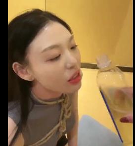 新奇短资源优雅女S小姐姐最新合集15V145M，精彩T脚脚与亲嘴嘴！