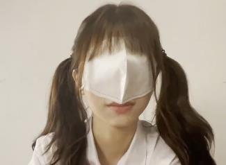 P站COLA酱甜美合集最新作品2V879M，眼罩棒棒糖，毕业洗礼，快来体验！