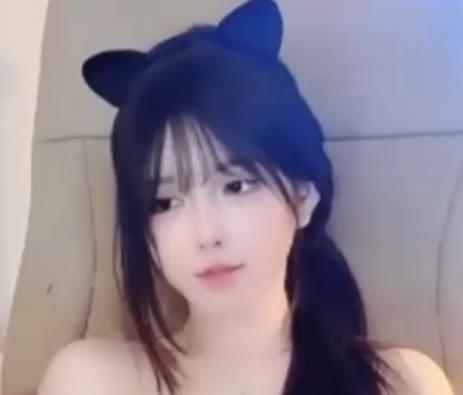 短视频快手Egge蛋姐精简合集45V1.4G，自拍黄瓜秀，画质感人，内容丰富