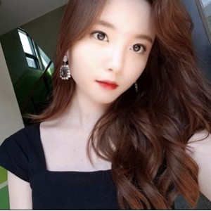 韩国白领美女李始宇SiwooLee最新合集30V192P600M，职场风采