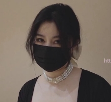 转载百度盘未亡人娜娜姐姐最新视频1V1.5G，红底高跟追债故事