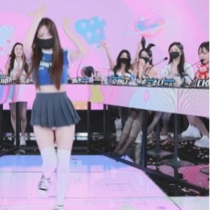 韩国快手脱衣舞合集11小时4V37G，密室逃脱与骰子战争，百度盘分卷下载