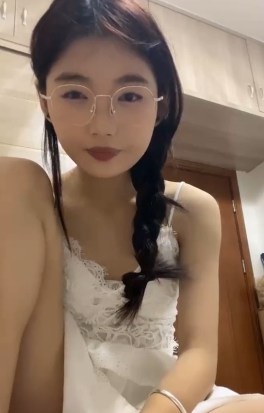 自行打包百度云直播合集49V37G，大学生困困兔小狗