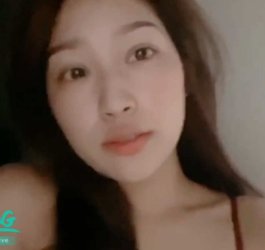 百度盘SWAG老演员dorisbebe最新合集24V3G，台妹大罩杯自拍