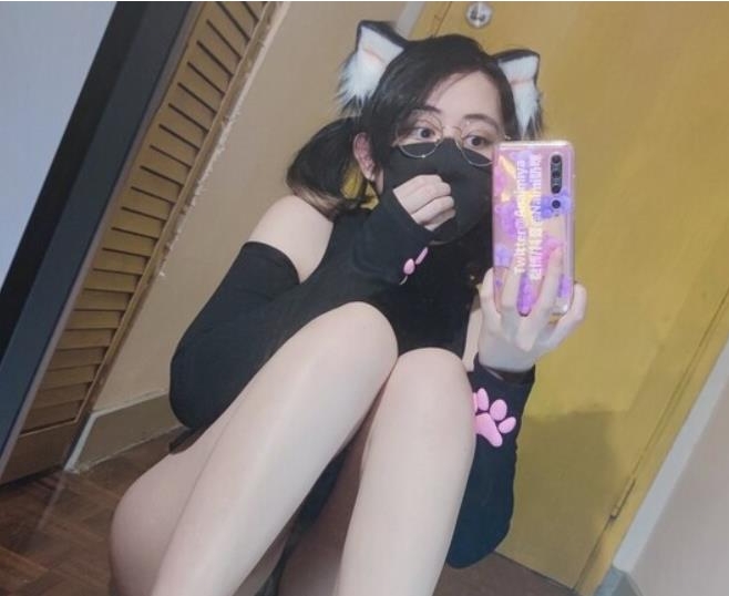 某推超火国人优质口味重美女反差婊(奶咪naimi)最新散播最全合集30V15G,风格多变,内容丰富