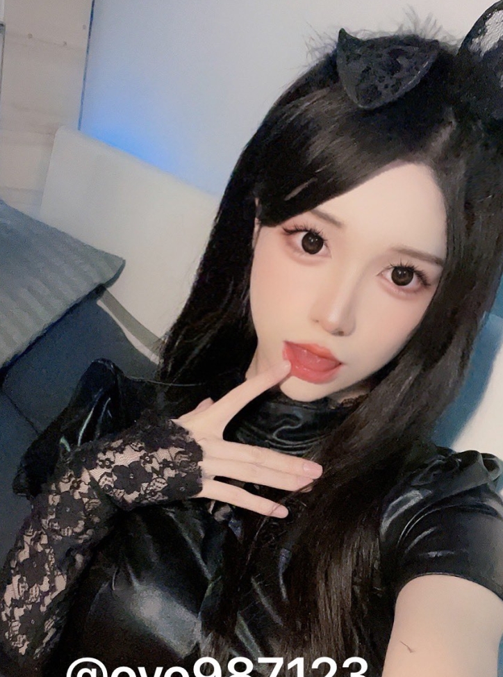 TS百度盘伪娘脸长TS伪娘酱酱整理合集22V940M,老王直播打包分享