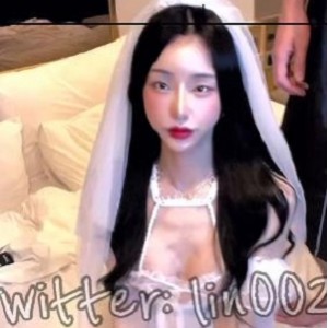 韩国顶级TSlin002200全露脸合集1V5.7G，群泳池自拍