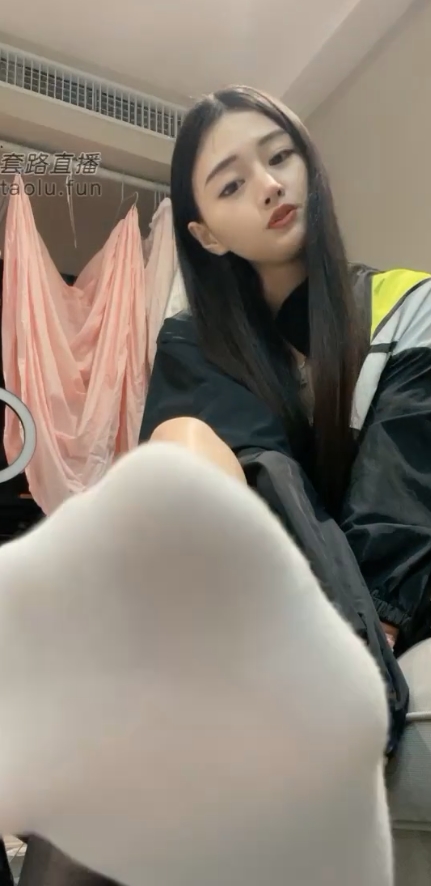 套路直播百度盘羞辱合集41人第一视角415V126G,红绿灯绿帽指教