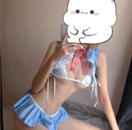 社保姬优质瘦妹子Lyo0819最新合集24V3G，锻炼技能