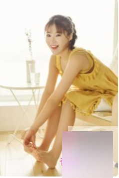 清纯美少女橙橙高清视频合集90V108G，情感陪聊与宠粉直播