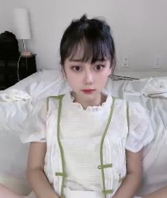 优质黑猫御姐露娜酱自拍合集12V3G，资源更新完整版