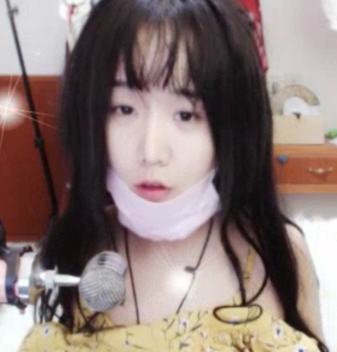 主播平台火猫西西全新合集9.6G，高清录播，群FL与私播，精彩不容错过