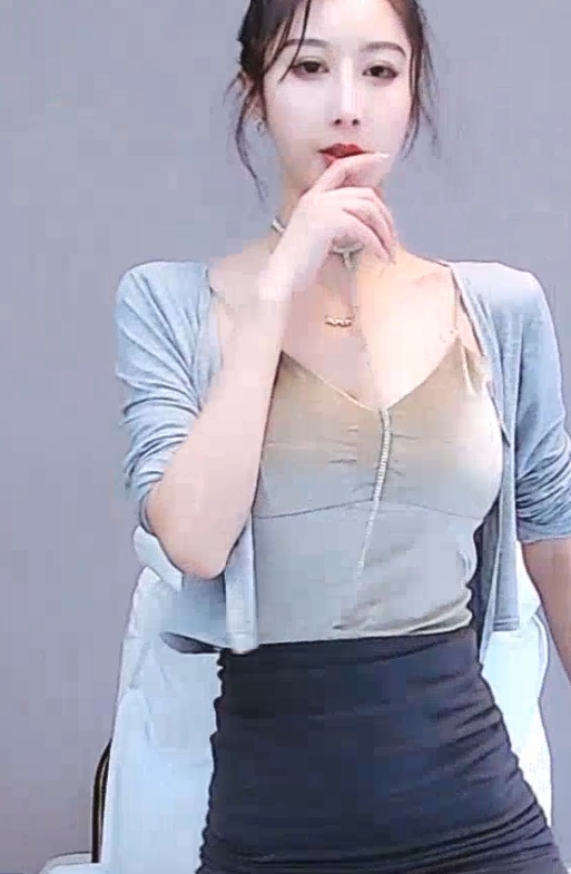 斗鱼骚鸡小南南火箭飞机福利合集11.11G补