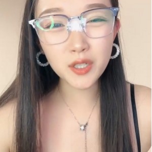 百度ED2K眼镜御姐妹子叭嗦视频合集57部48.6G，值得收藏