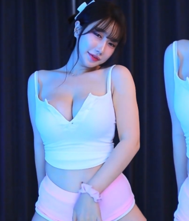 蕾颖大罩杯热舞撩人合集9部1.7G网盘